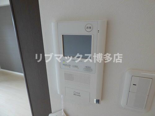 物件内観写真12　(モニターフォン付きで安心です)