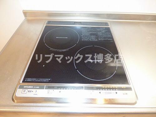 物件内観写真13　(コンロ付きでお料理も快適です♪)