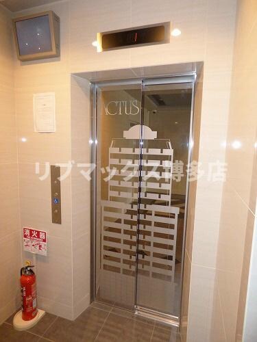 物件内観写真16　(エレベーター☆)