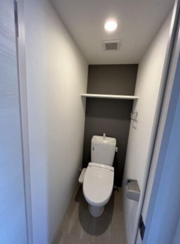 トイレ(※同タイプ別号室参考写真)