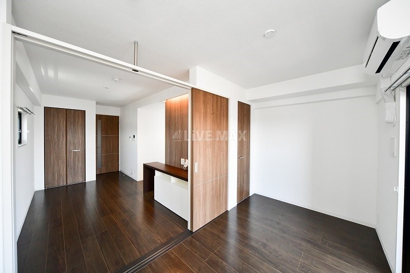 物件内観写真6　(※別号室参考写真)