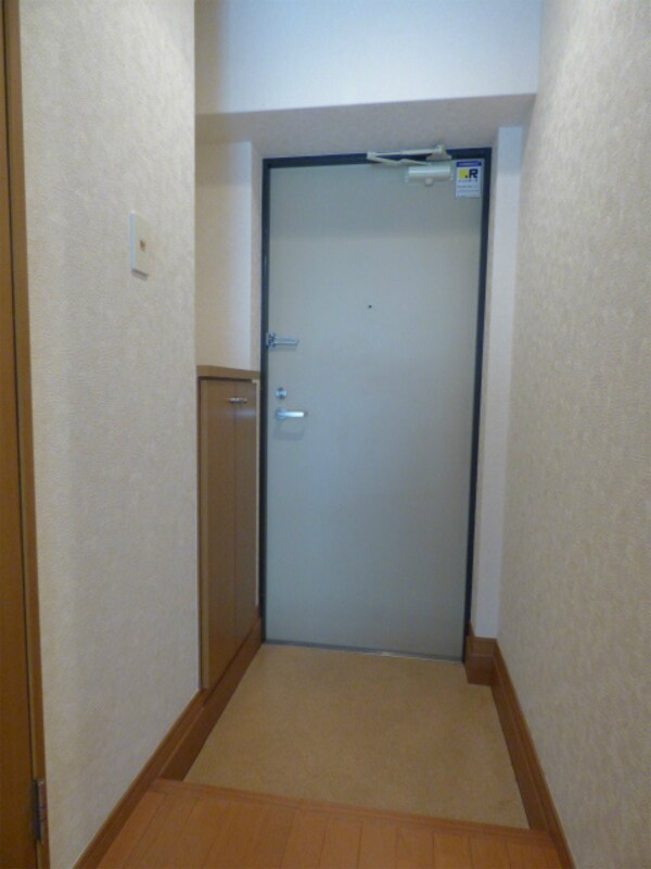 玄関(広い玄関)