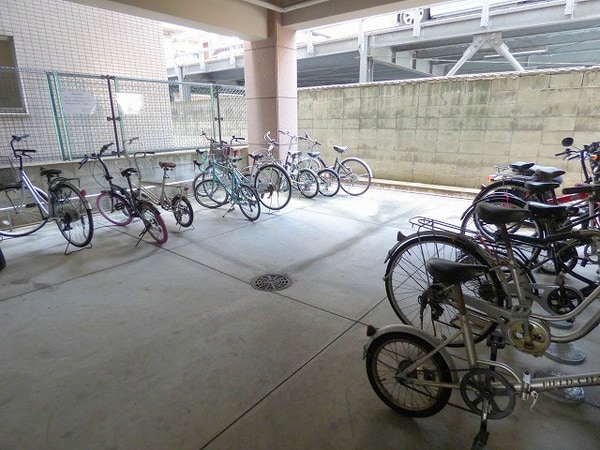 建物設備(駐輪場)