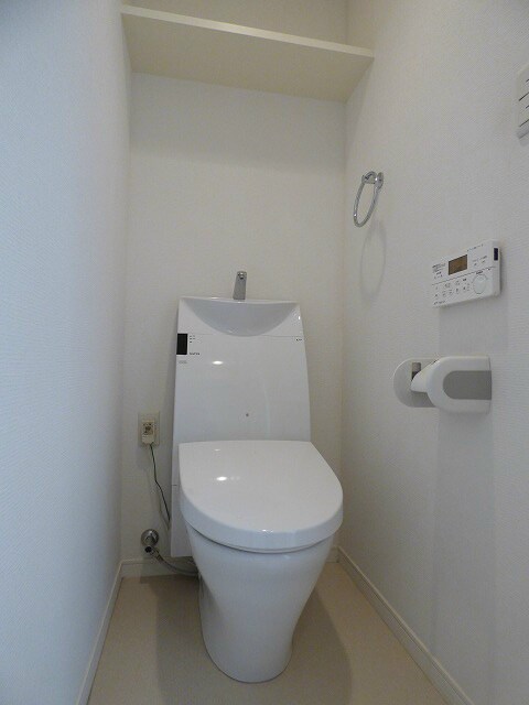 物件内観写真12　(ウォシュレットつき★)