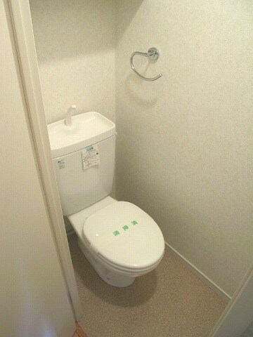 物件内観写真8　(棚付き)