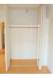 物件内観写真10　(収納たっぷり)