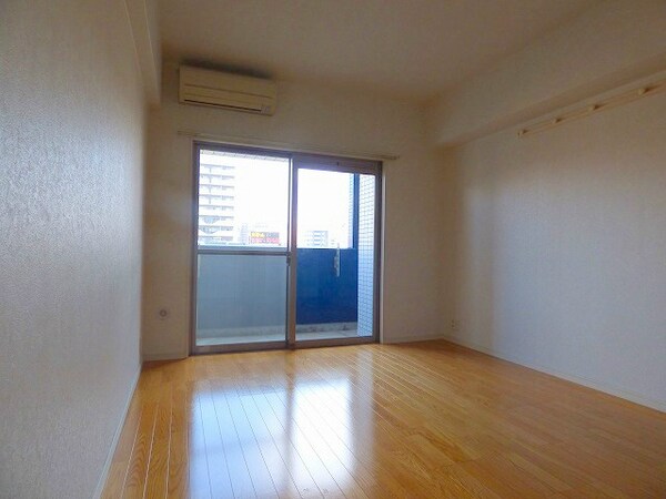 寝室(※写真と異なる場合現状優先。)