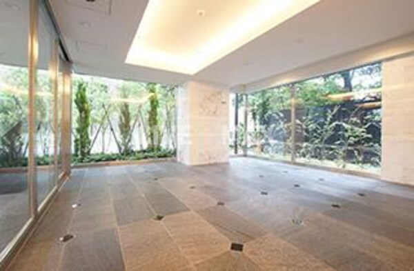 ロビー・ラウンジ