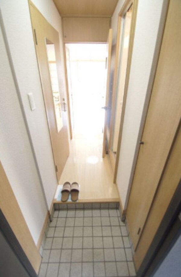 玄関(※別号室参考写真※)