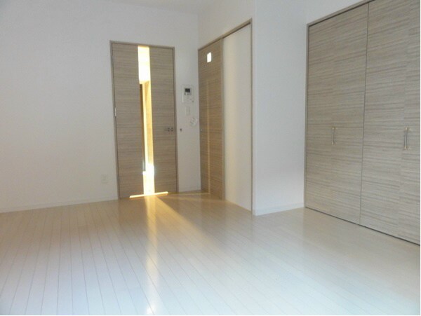 物件内観写真8　(※別号室写真)