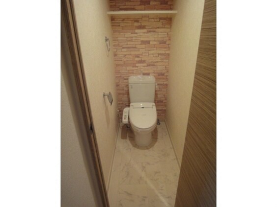 物件内観写真15　(※別号室写真)