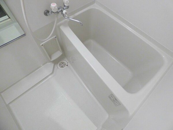 浴室(※写真と異なる場合現状優先)