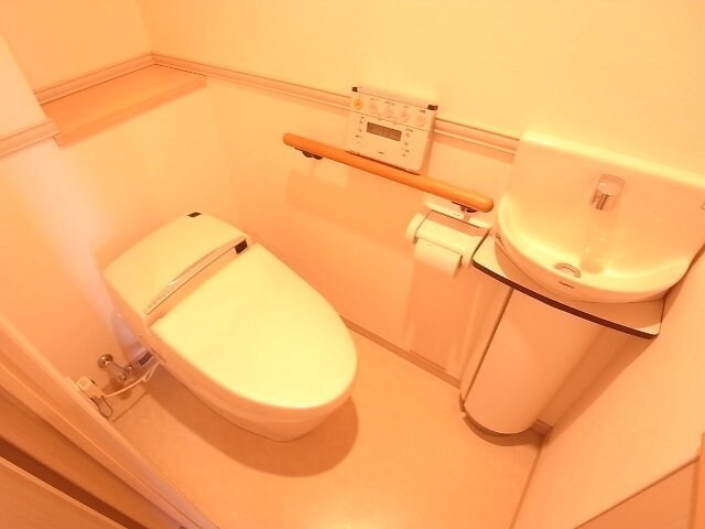 物件内観写真12　(※別号室参考写真)