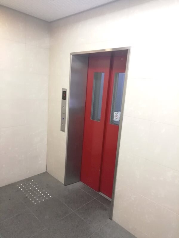 建物設備(エレベーター)