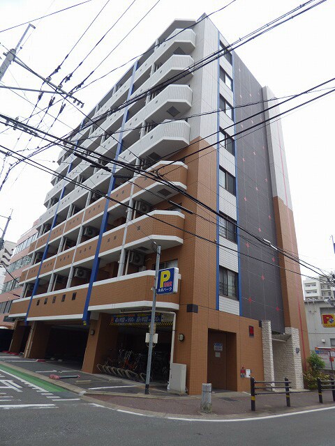 物件外観写真1　(オシャレで重厚感のある外観★)