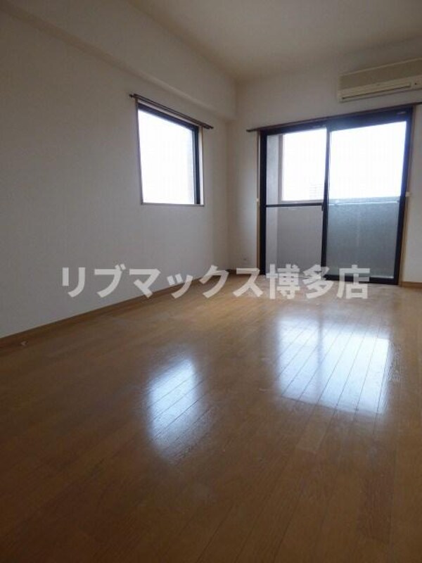 寝室(※写真と異なる場合は現状優先。)