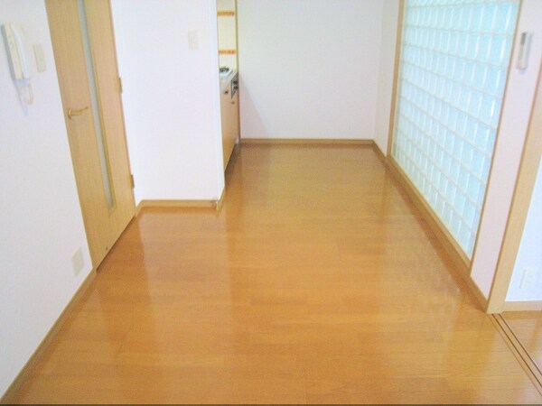居室(※写真と異なる場合は現状優先。)