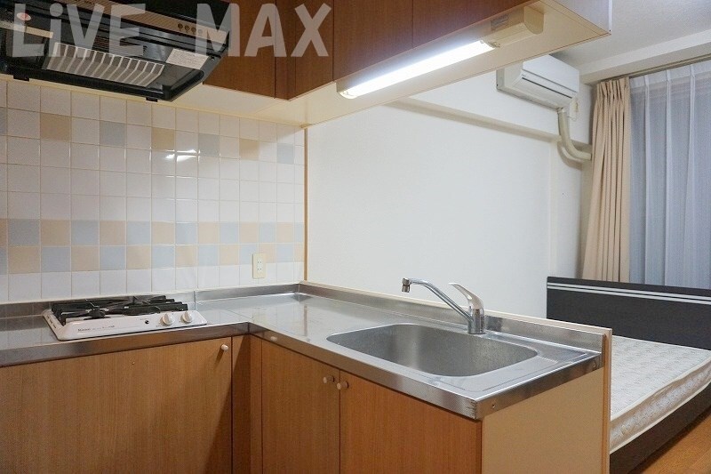 物件内観写真6　(2口ガスコンロ付きシステムキッチン)