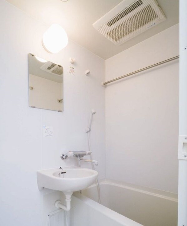 浴室(内見予約受付中！リブマックスなら仲介手数料半月分+消費税)