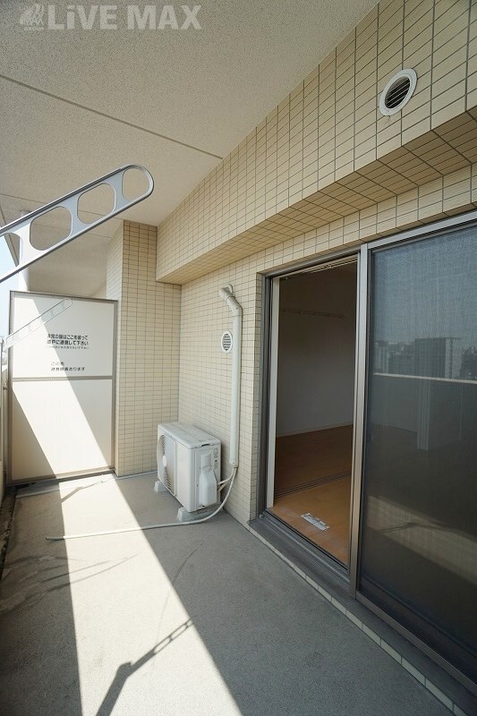 物件内観写真13　(大変広めのバルコニーで便利です☆)