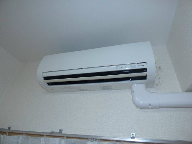 物件内観写真15　(エアコン付きで快適です♪)