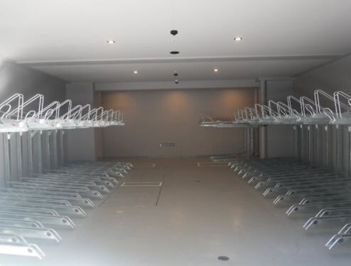 物件外観写真4　(駐輪場)