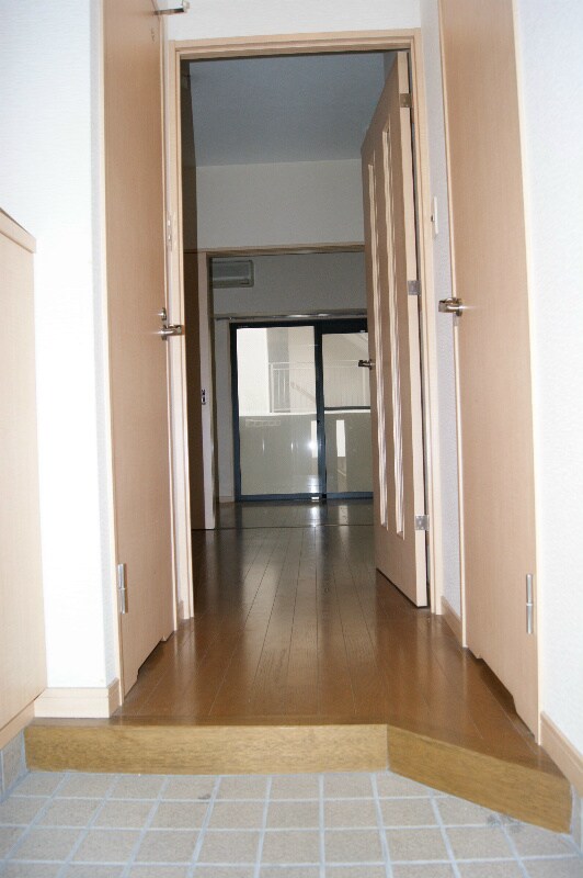 物件内観写真4　(※写真と異なる場合は現状優先。)