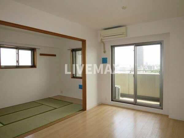 居室(使いやすい居間です)