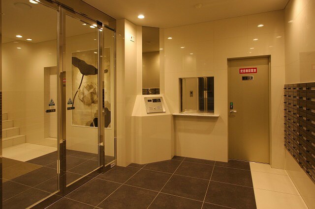 物件外観写真2　(オートロックなので安心☆)