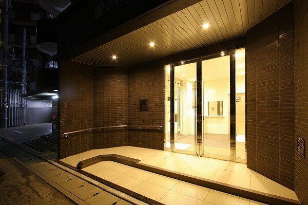 エントランス(マンション入り口☆)