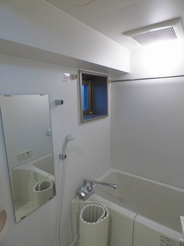 物件内観写真16　(ゆったりと寛げます。)