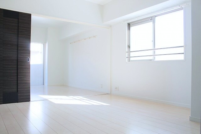 物件内観写真16　(※写真と異なる場合は現状優先。)