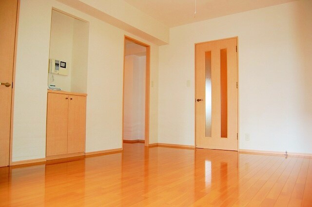 物件内観写真4　(※写真と異なる場合現状優先。)