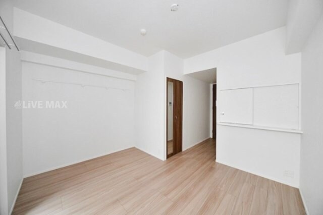 物件内観写真3　(※別号室参考写真)