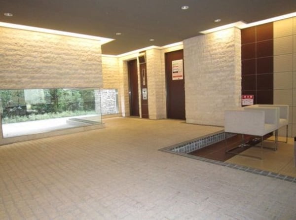 ロビー・ラウンジ