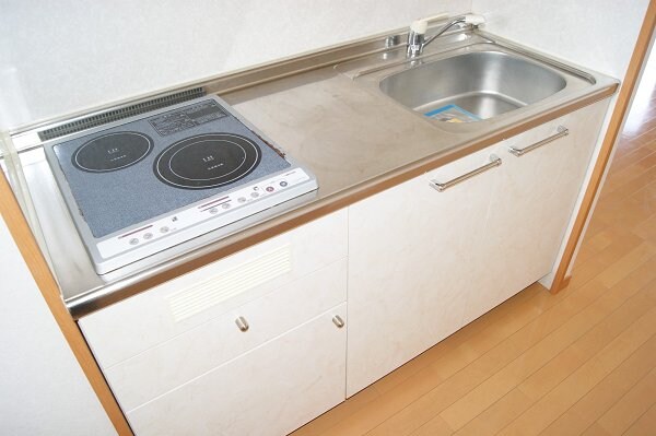 物件内観写真4　(※写真と異なる場合は現状優先。)