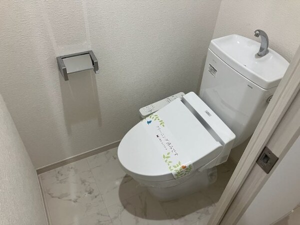 トイレ(※別号室参考写真※)