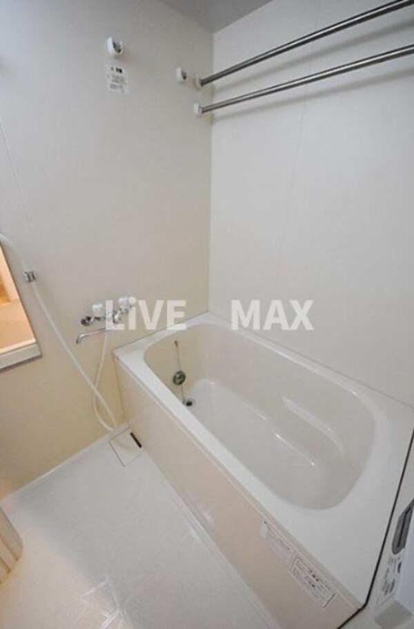 浴室(※写真は別号室です)