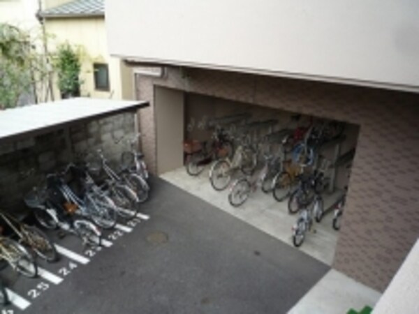 駐車場(駐輪場)