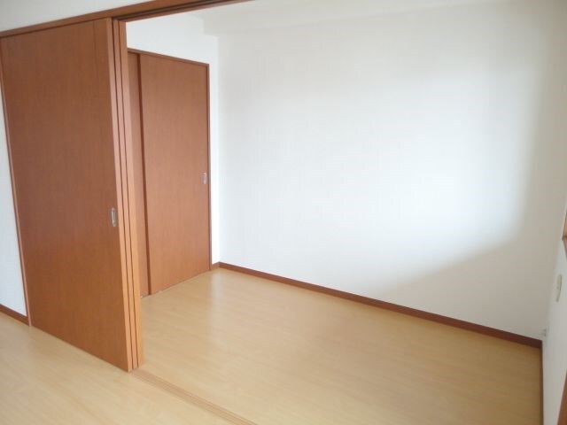 物件内観写真6　(※別号室参考写真)