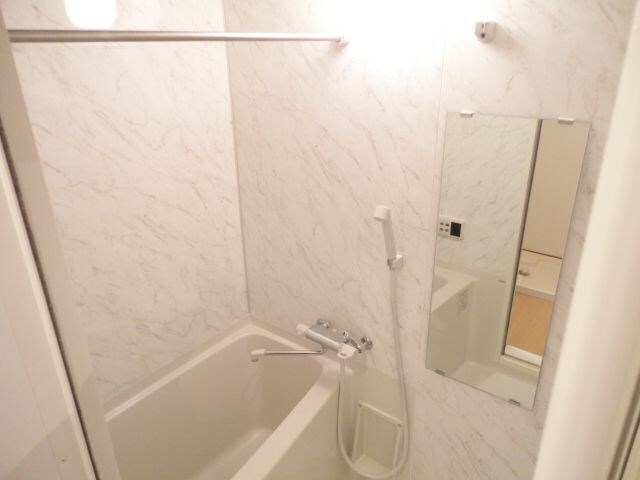 物件内観写真7　(※別号室参考写真)