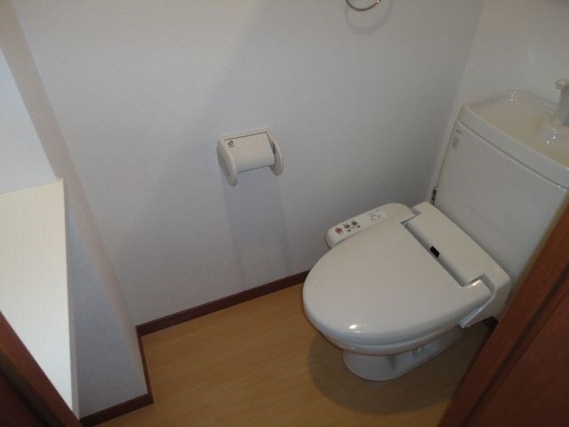 物件内観写真8　(※別号室参考写真)