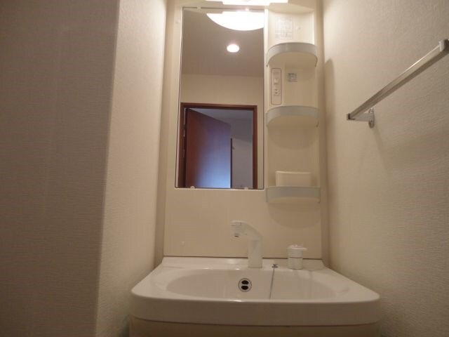 物件内観写真10　(※別号室参考写真)