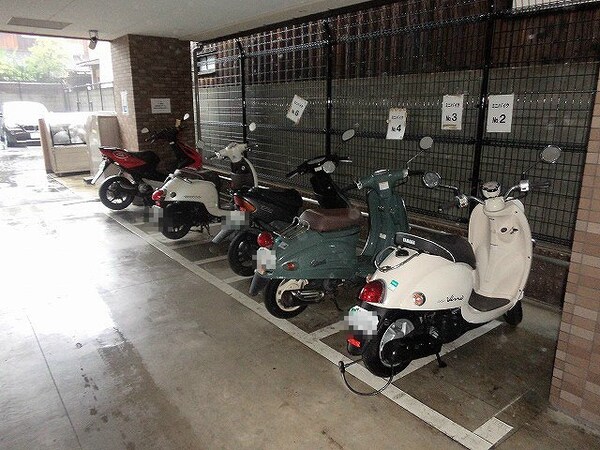 建物設備(バイク置き場♪)