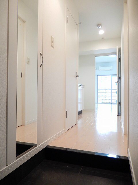 物件内観写真2　(※写真と異なる場合は現状優先。)