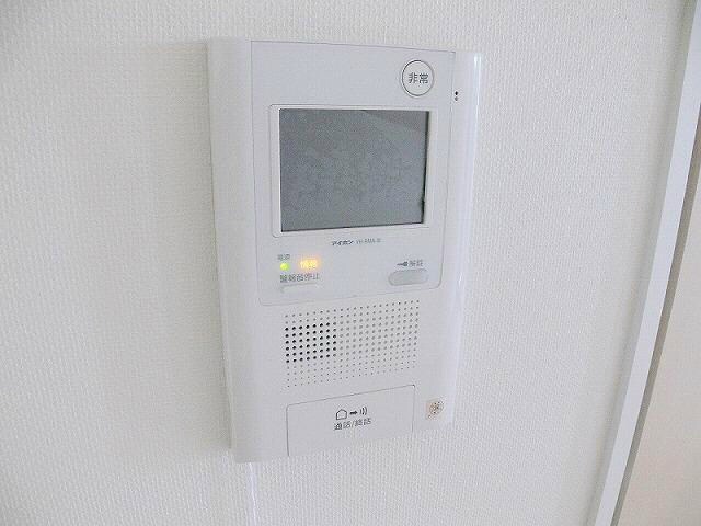 物件内観写真14　(モニターフォン付で安心です)