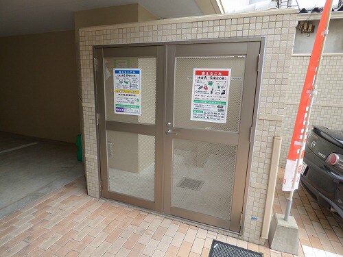 物件外観写真5　(専用ゴミスペース)