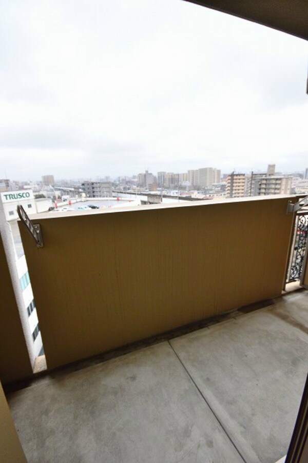 バルコニー(※別号室参考写真)
