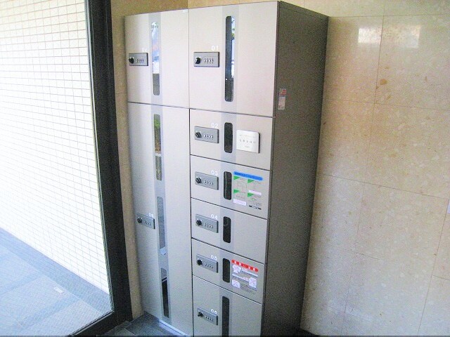 物件内観写真13　(宅配ボックス)