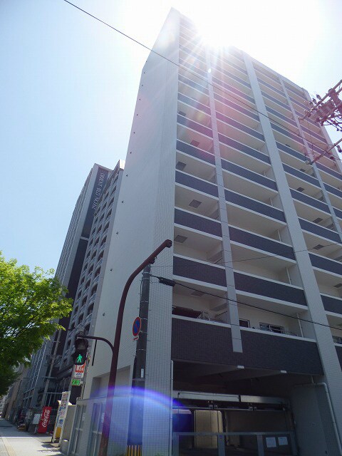 物件外観写真1　(オシャレで重厚感のある外観★)